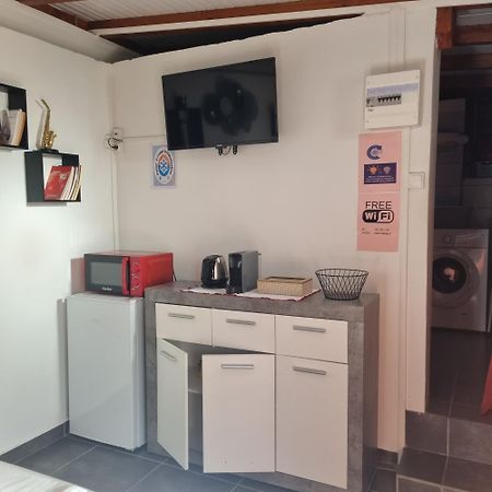 Charmant Studio D'Invite - Baie-Mahault Extérieur photo